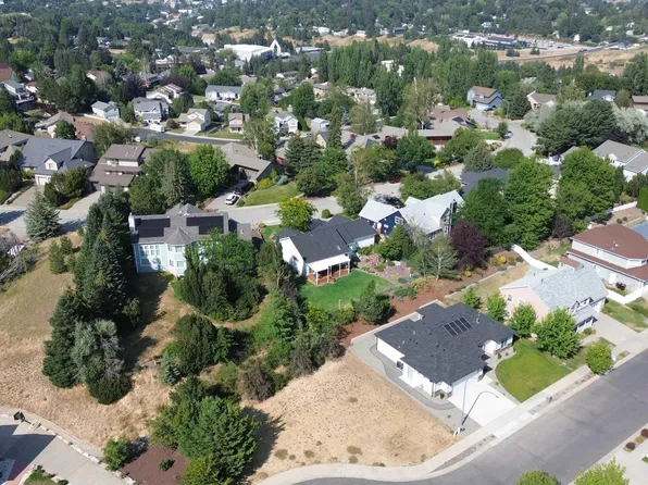 630 SW Sundance Ct, Pullman, WA 99163