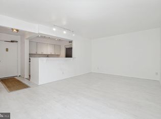 1001 26th St NW APT 701, Washington, DC 20037