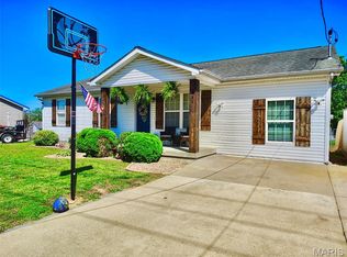 601 1st St, Park Hills, MO 63601