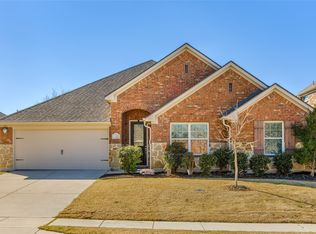 332 Chinchester Dr, Roanoke, TX 76262