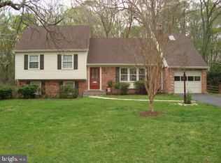 8023 Candlewood Dr, Alexandria, VA 22306