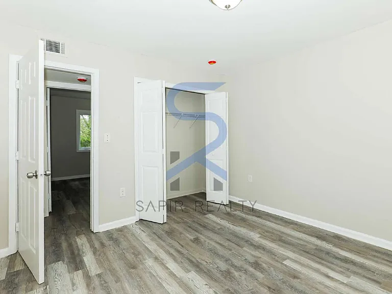 166 Anderson Ave NW #B13 — Photo 3