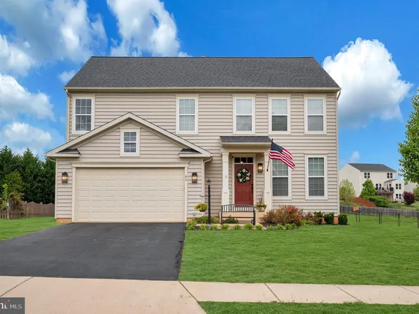 92 Royal Crescent Way, Fredericksburg, VA 22406