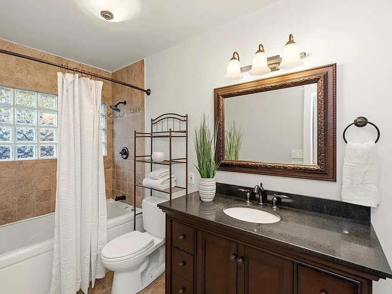 17714 SE 40th Pl — Photo 19