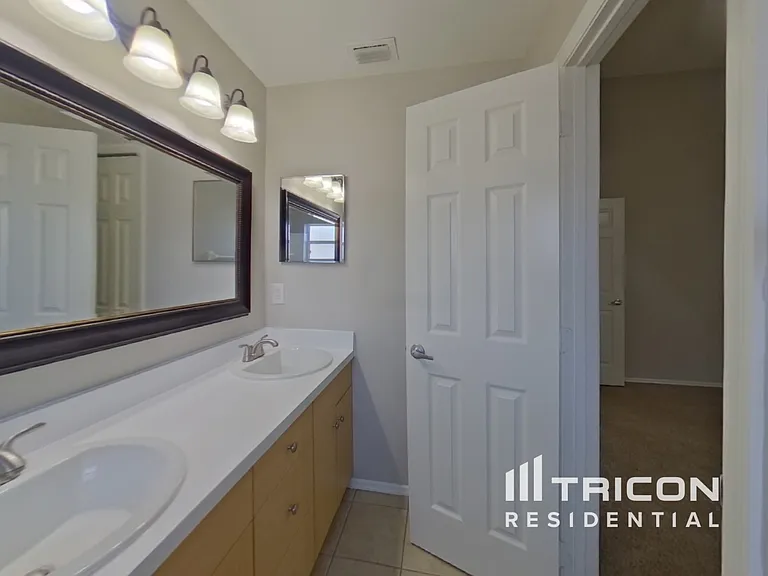 10440 Coconut Grove Ln — Photo 11