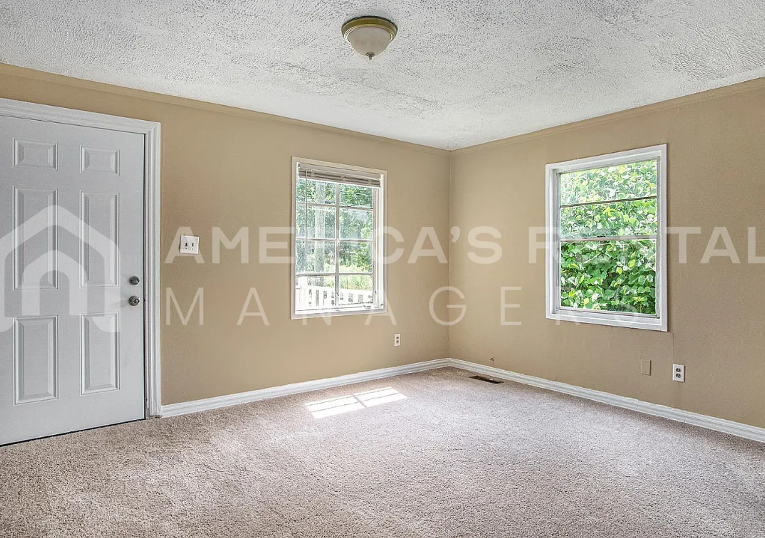Home For Rent In Birmingham! Coming Soon — Photo 2