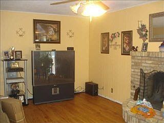 1st image of 106 Phillips Ct