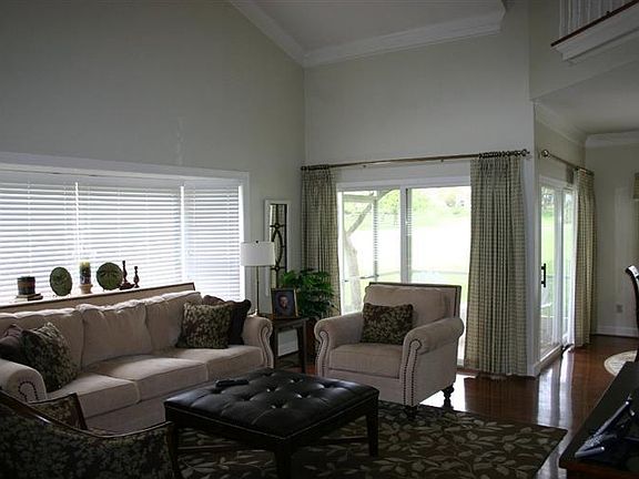 2nd image of 1048 Heather Hills Ln