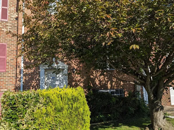 2806 Beckon Dr, Edgewood, MD 21040