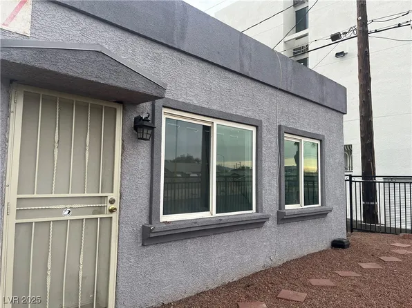 817 Stewart Ave, Las Vegas, NV 89101