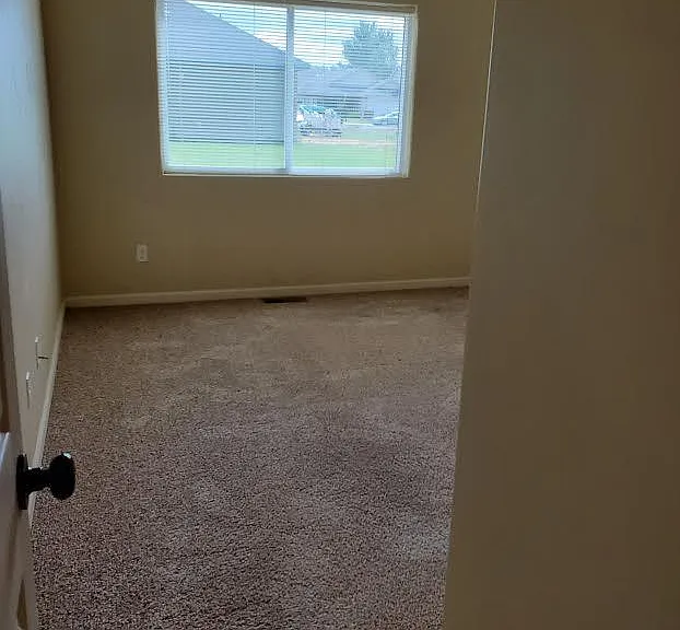 2310 N Ridgeview Ln — Photo 11