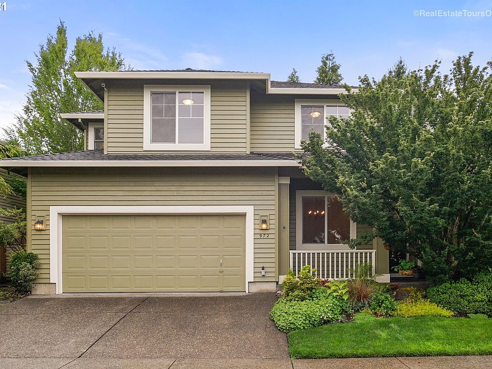 1st image of 972 NE Creeksedge Dr