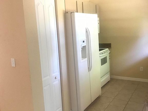4th image of 3371 SE 143rd Ln