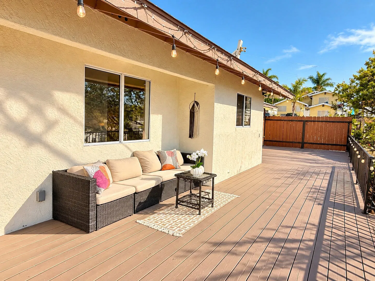 1218 Ramona Ave — Photo 2