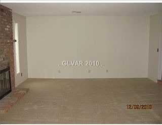 4th image of 7525 Hickam Ave