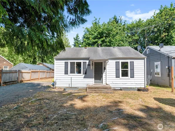 1369 Sherman Avenue, Port Orchard, WA 98366