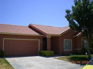 856 Del Rio Dr, Los Banos, CA 93635