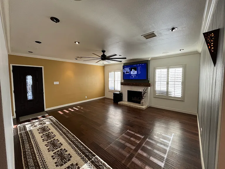 3735 W Sherringham Ave — Photo 6