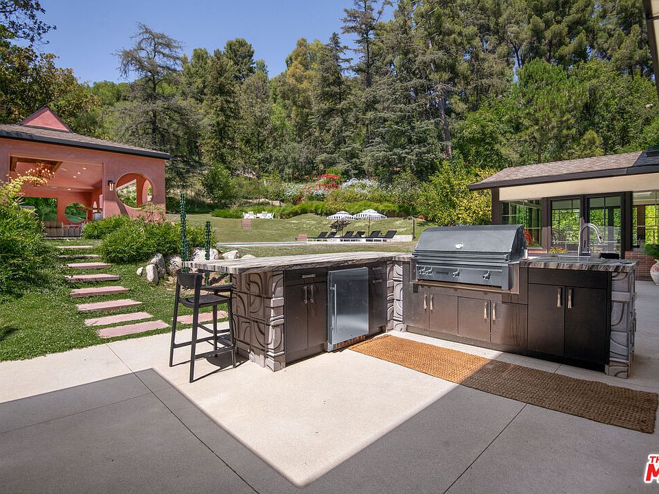 1st image of 16001 Woodvale Rd