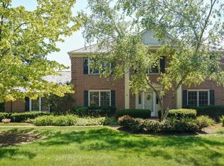 5567 Brookbank Ln, Long Grove, IL 60047