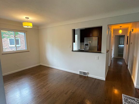 4th image of 119 Englewood Ave