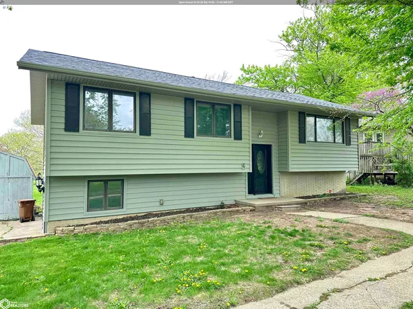 2007 Spring St, Grinnell, IA 50112