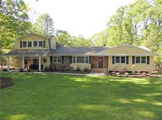 5 Red Hill Rd, Warren, NJ 07059
