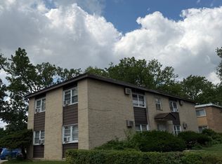795 Waikiki Dr APT 3, Des Plaines, IL 60016