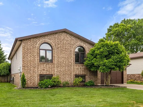 283 Ramblewood Dr, Lasalle, ON N9J 3B2