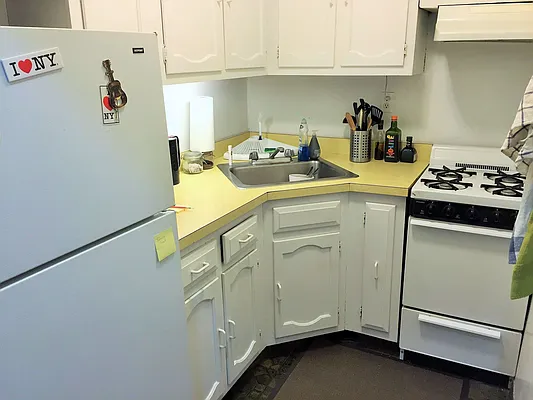 Rented by Joe Gotham LTD | media 23