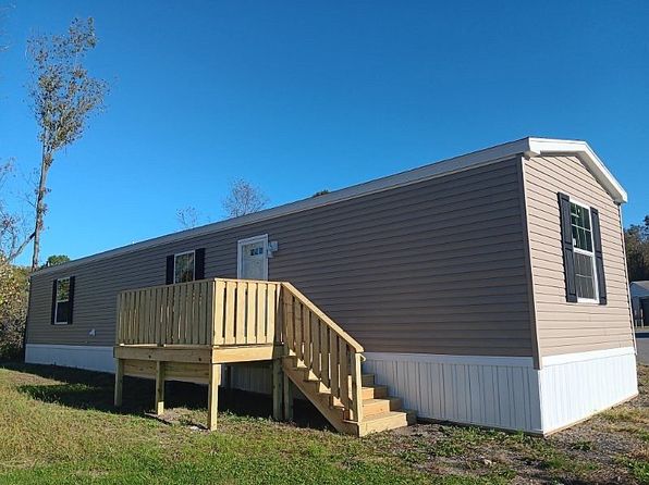 49 Manor Dr
