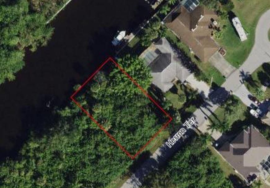 1st image of 2435 Herron Ter