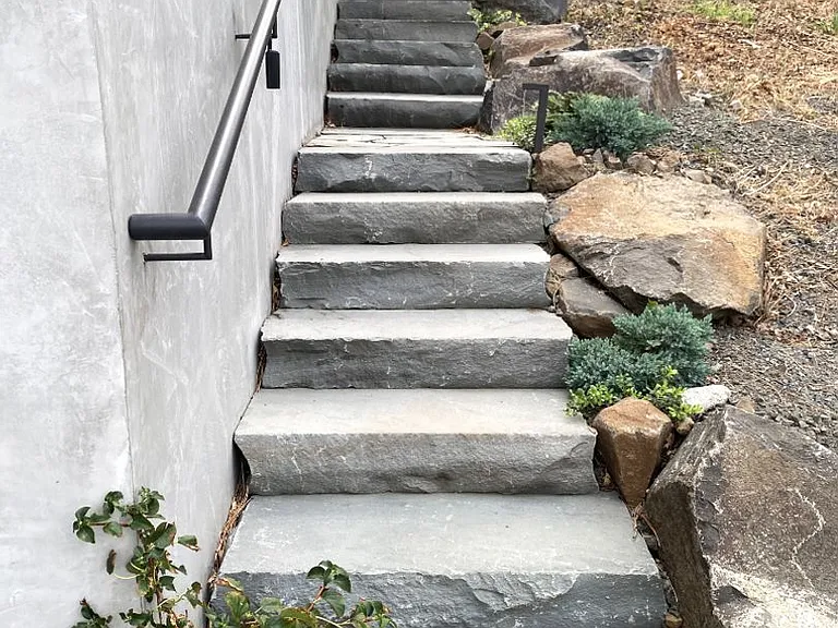585 Blanchard Blvd — Photo 24