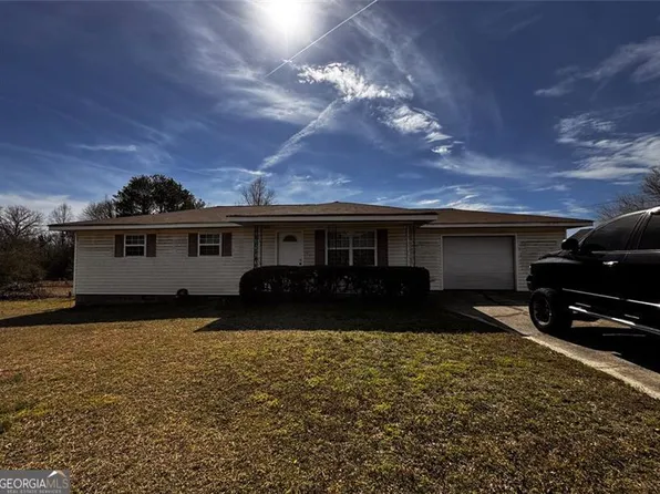 56 Pierce Rd, Hiram, GA 30141
