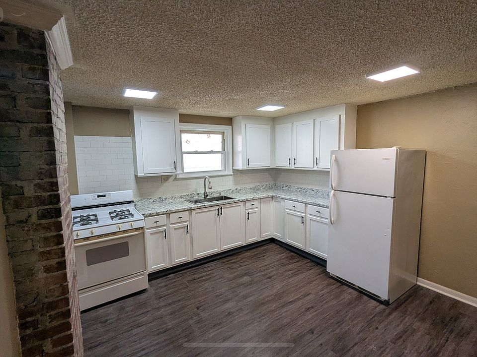 1st image of 83 Wheatfield St Unit 1