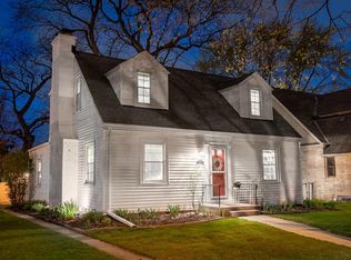 2945 N 70th St, Milwaukee, WI 53210