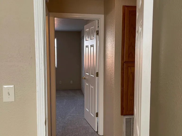 1295 Willow Ln #8 — Photo 6