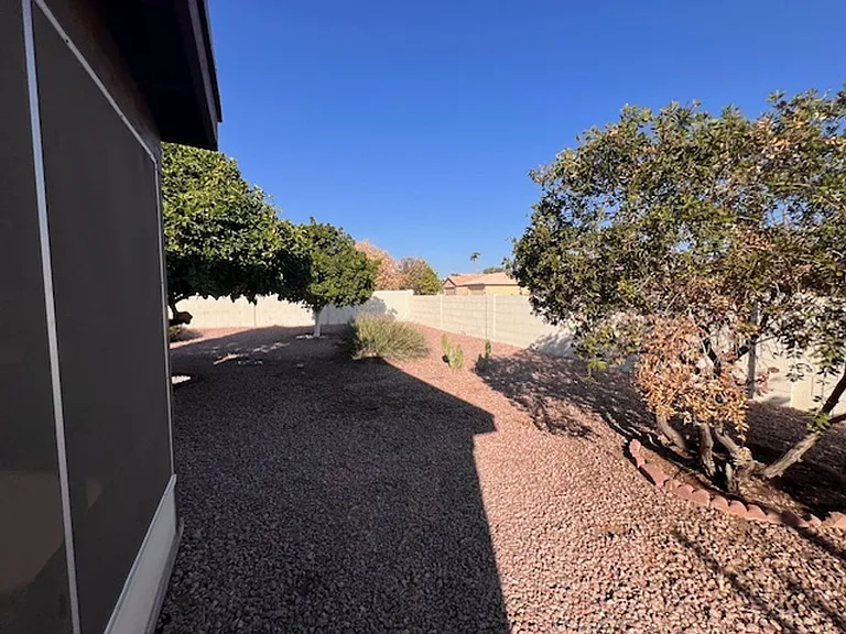 25246 S Glenburn Dr — Photo 10