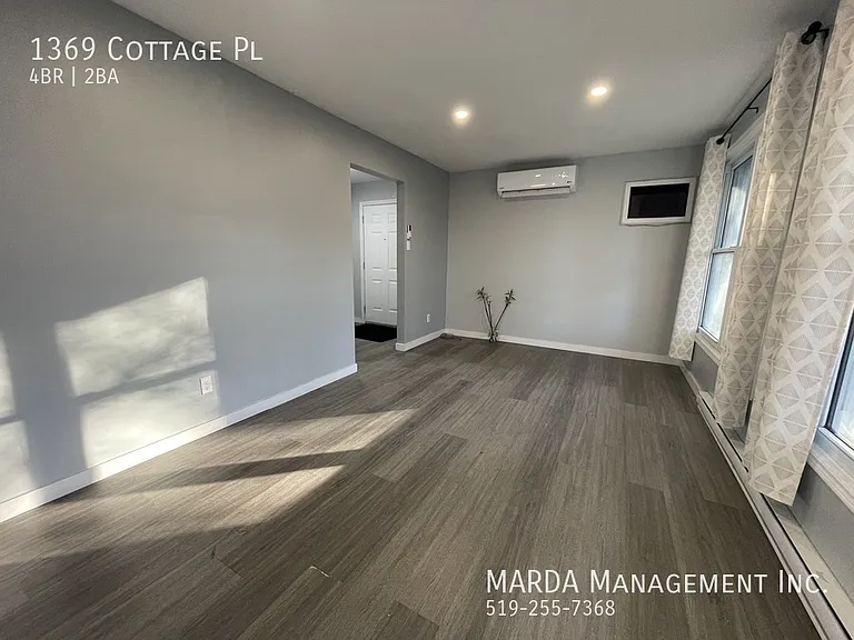 1369 Cottage Pl — Photo 3