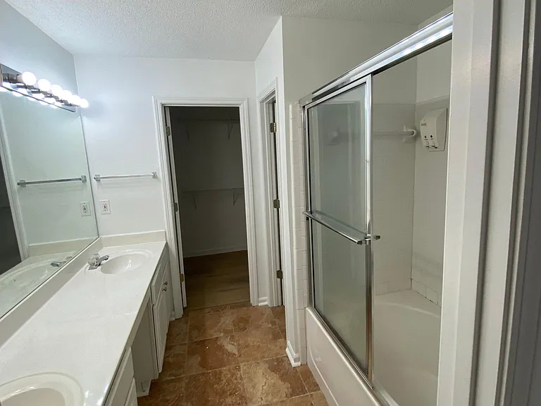 10975 Wittenridge Dr — Photo 17