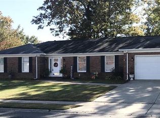 25 Westfair Dr, Jacksonville, IL 62650