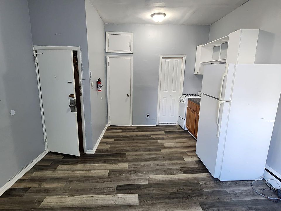 2nd image of 24 Beacon Ave #4A