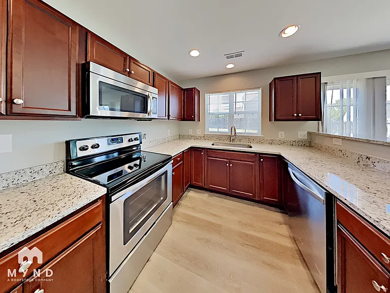 2707 Greylock Ct — Photo 3