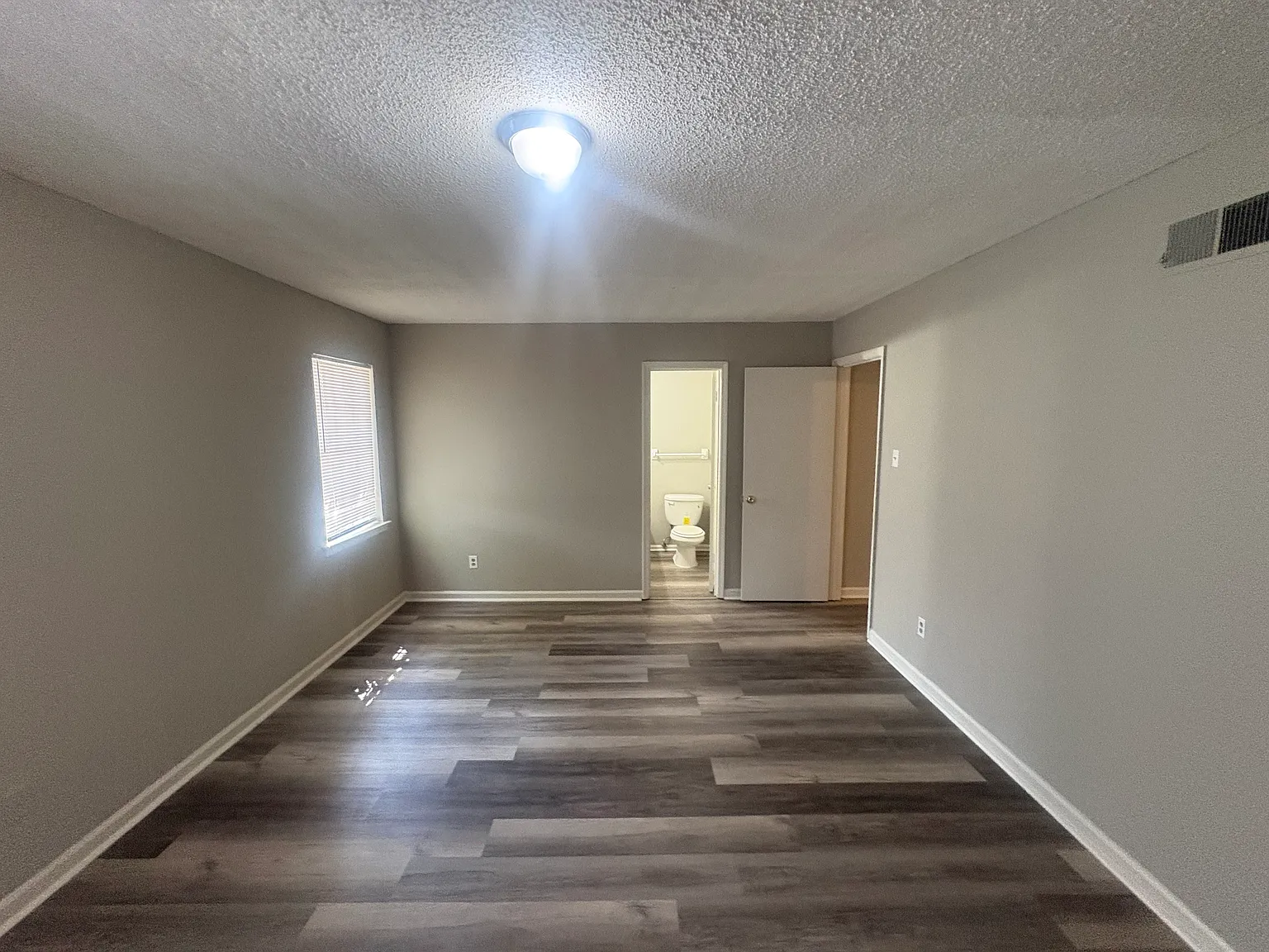 Beautiful 2 bedroom, 2 bathroom home for rent! — Photo 3