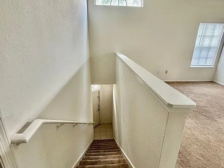 1614 Columbia Arms Cir #247 — Photo 8