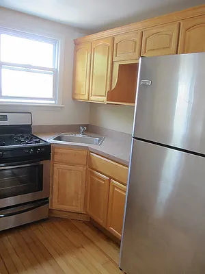 Rented by Sapphire Property Group | media 7