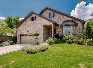 1460 S County Farm Rd, Wheaton, IL 60189