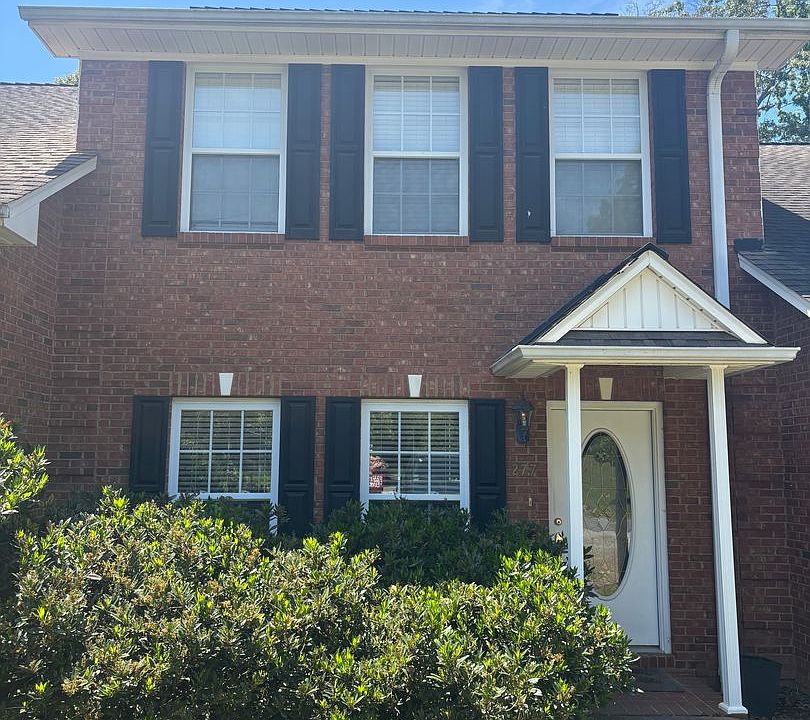 1st image of 277 N Oak Ave