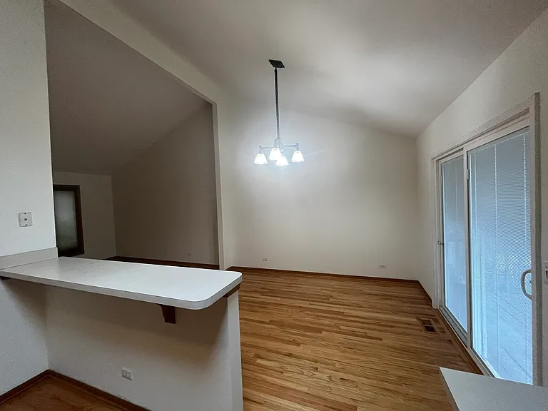 3S572 Haylett Ave — Photo 4