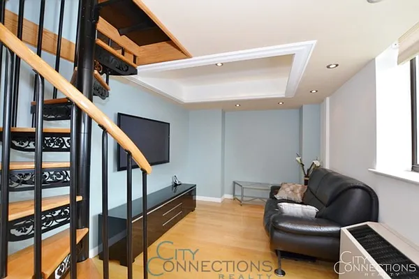 Rented by City Connections Realty | media 21